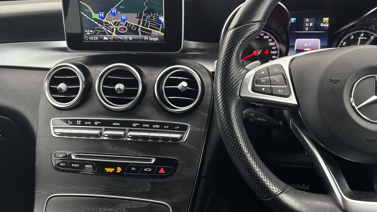 Used Mercedes-Benz GLC 2019 for sale - 76368753: Photo 13