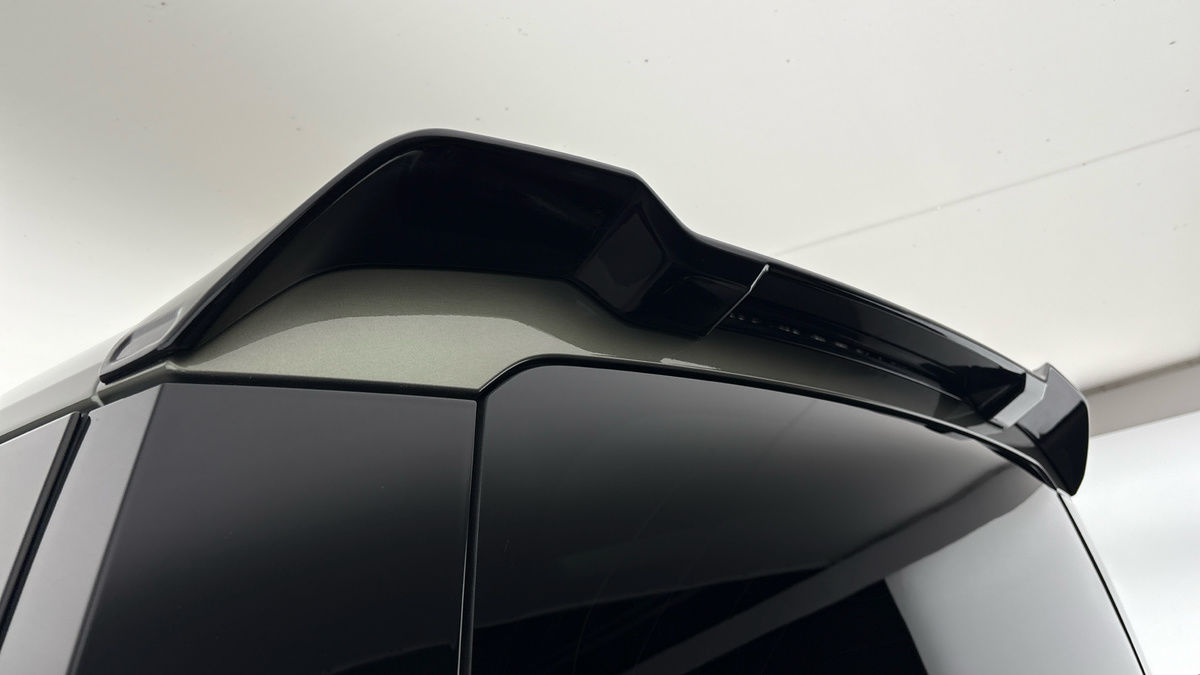 Used Land Rover Defender 90 2025 for sale - 77328893: Photo 6