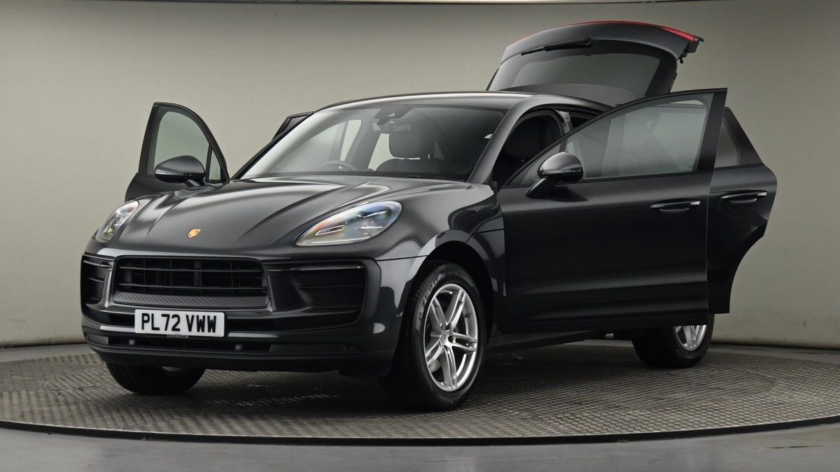 Used Porsche Macan 2023 for sale - 75528761: Photo 28