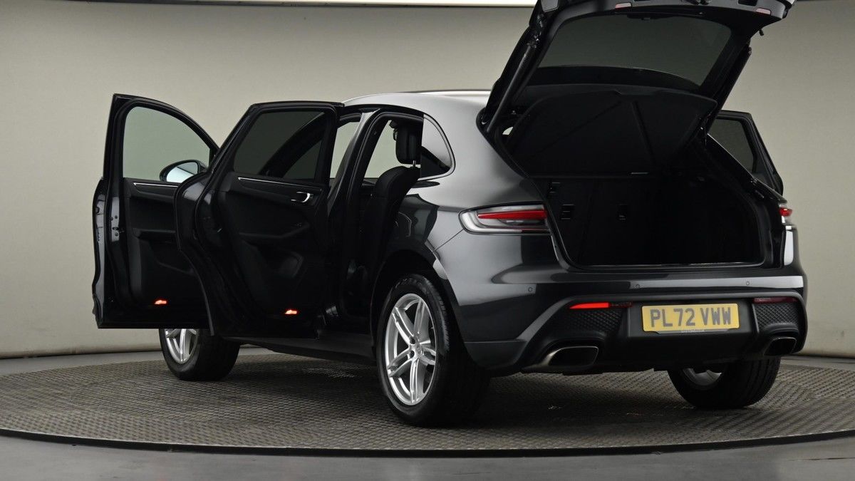 Used Porsche Macan 2023 for sale - 75528761: Photo 29
