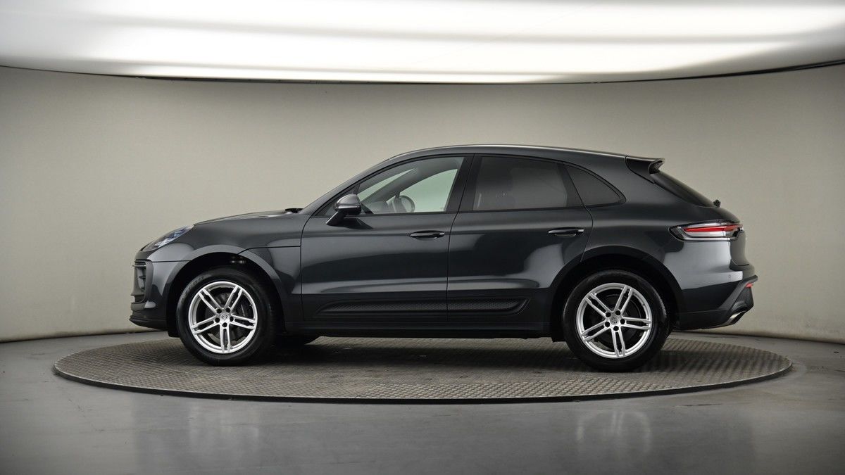 Used Porsche Macan 2023 for sale - 75528761: Photo 36