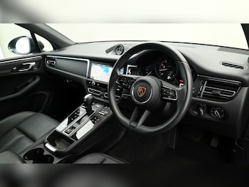 Used Porsche Macan 2023 for sale - 75528761: Photo