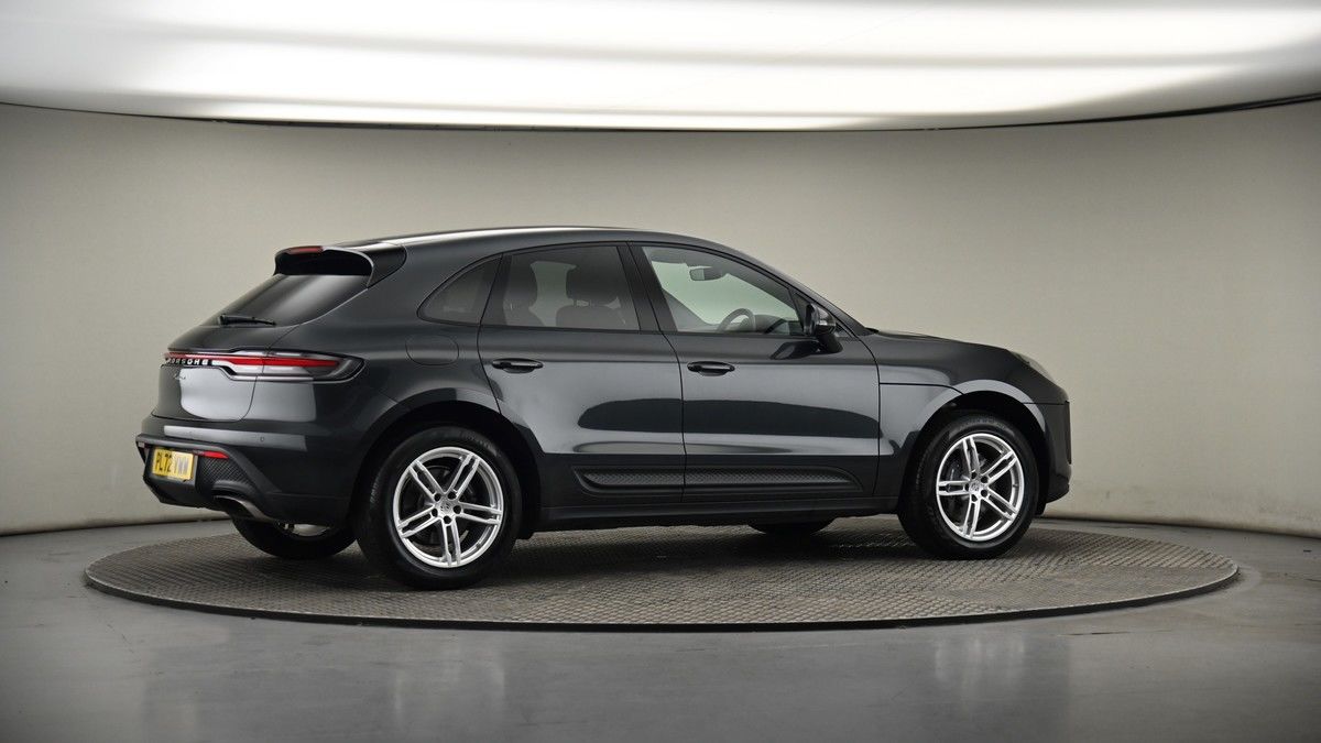 Used Porsche Macan 2023 for sale - 75528761: Photo 41