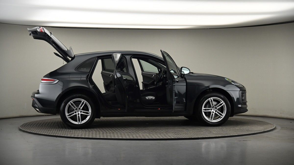 Used Porsche Macan 2023 for sale - 75528761: Photo 58