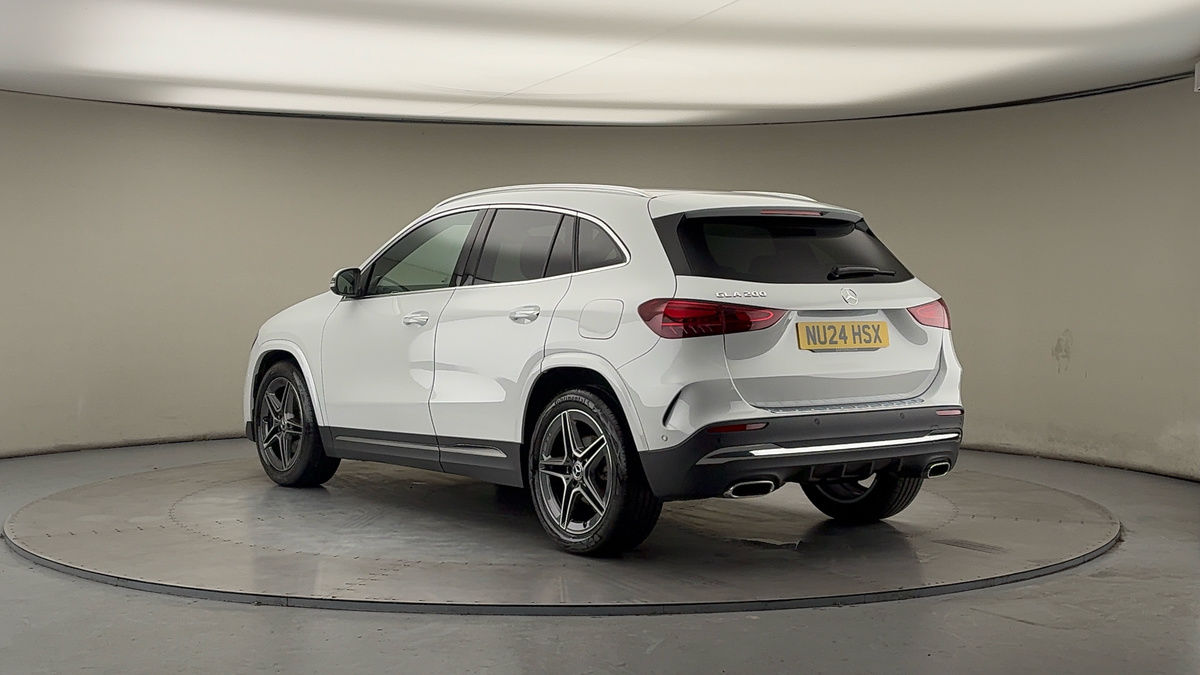 Used Mercedes-Benz GLA 2024 for sale - 77370427: Photo 2