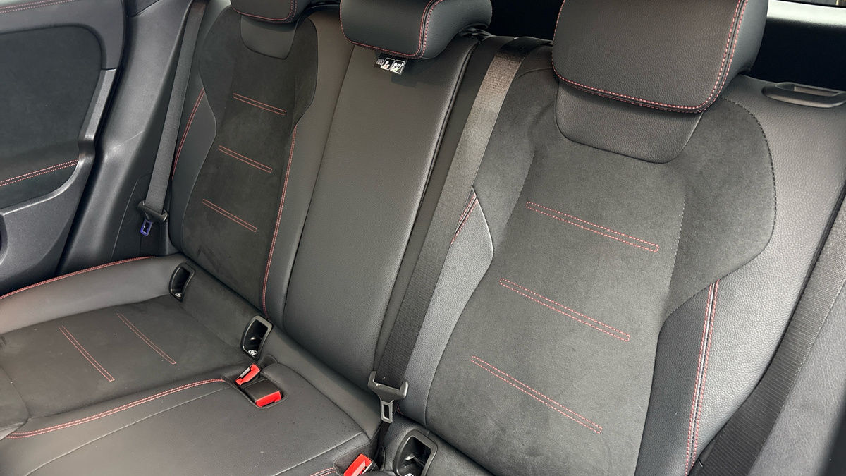 Used Mercedes-Benz GLA 2024 for sale - 77370427: Photo 8