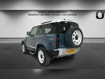 Used Land Rover Defender 90 2025 for sale - 78851714: Photo
