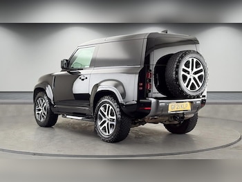 Used Land Rover Defender 90 2021 for sale - 78289079: Photo