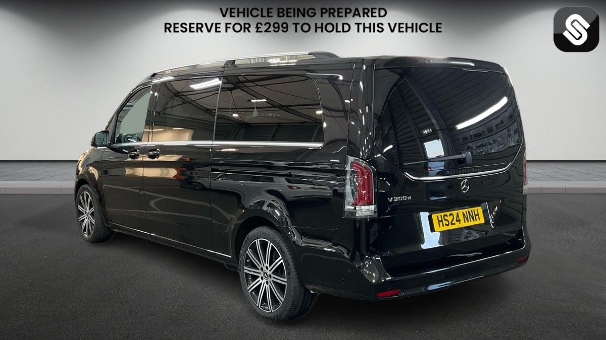 Used Mercedes-Benz V-Class 2024 for sale - 77968154: Photo 3