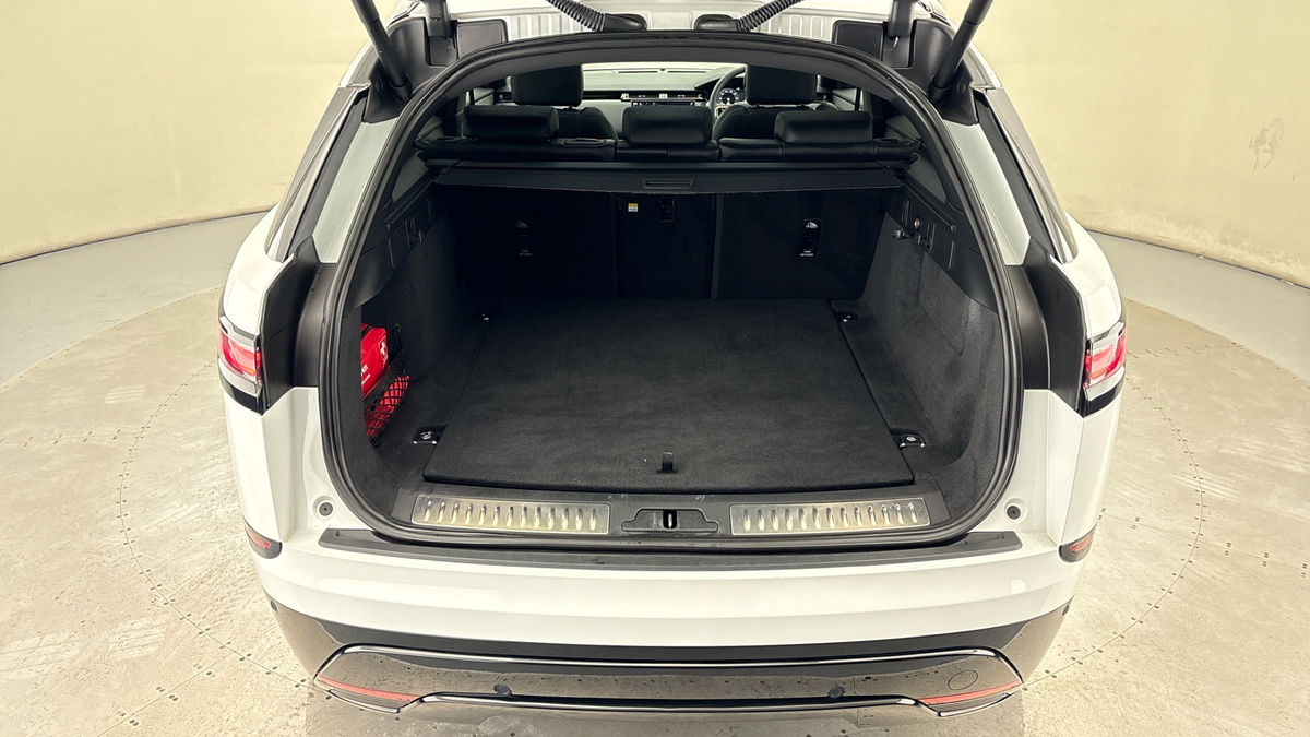 Used Land Rover Range Rover Velar 2024 for sale - 77342435: Photo 11