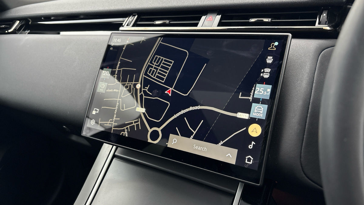 Used Land Rover Range Rover Velar 2024 for sale - 77342435: Photo 17