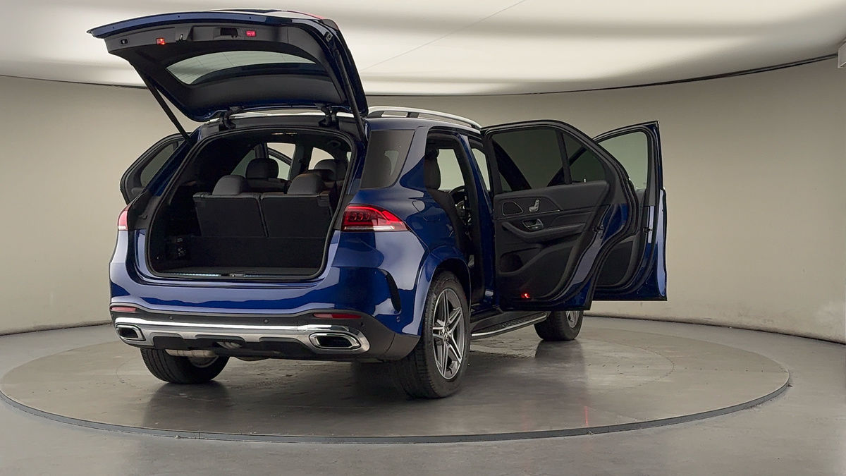 Used Mercedes-Benz GLE 2020 for sale - 76304615: Photo 60