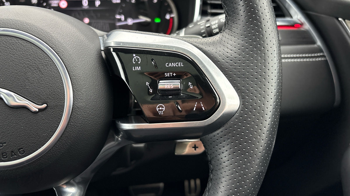 Used Jaguar F-Pace 2023 for sale - 77921050: Photo 14