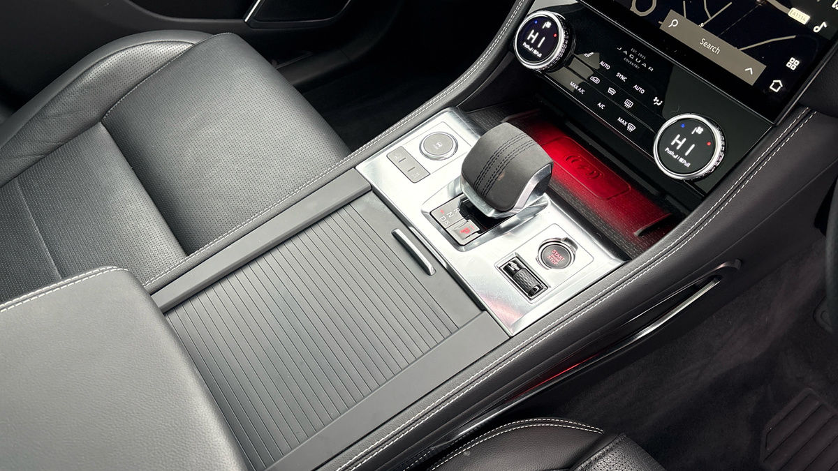 Used Jaguar F-Pace 2023 for sale - 77921050: Photo 18