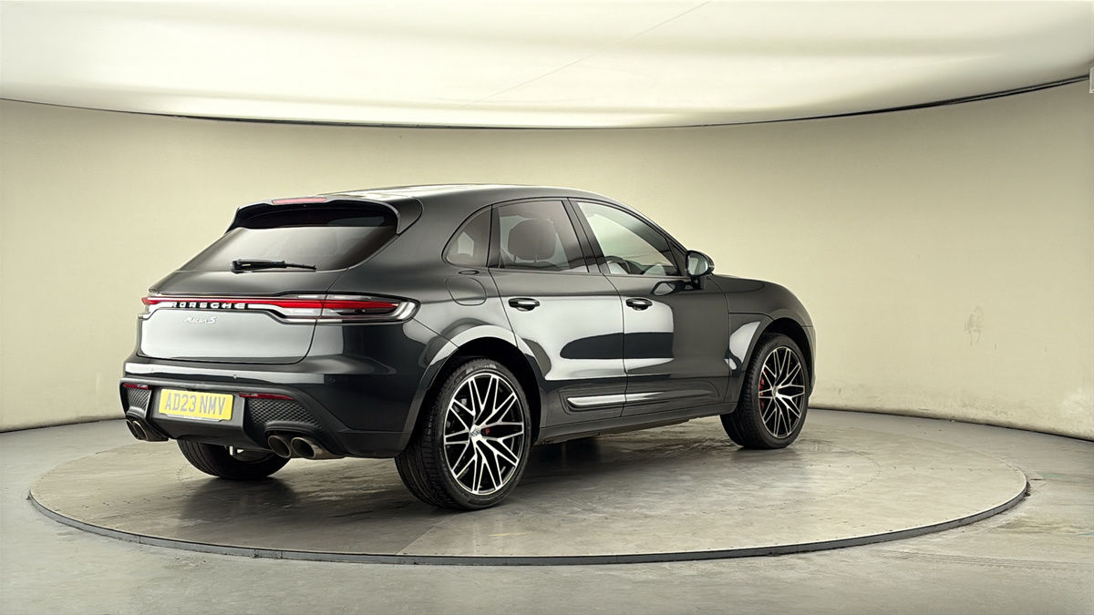 Used Porsche Macan 2023 for sale - 77921059: Photo 21