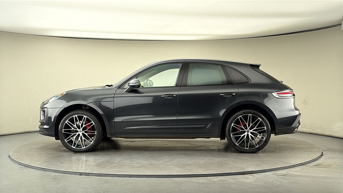 Used Porsche Macan 2023 for sale - 77921059: Photo 30
