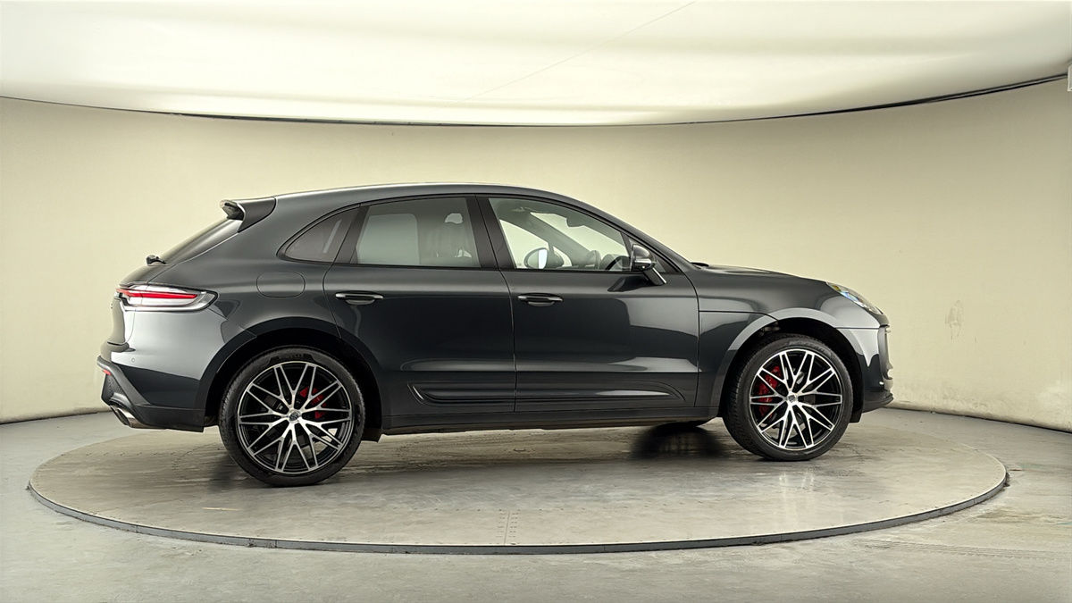 Used Porsche Macan 2023 for sale - 77921059: Photo 40