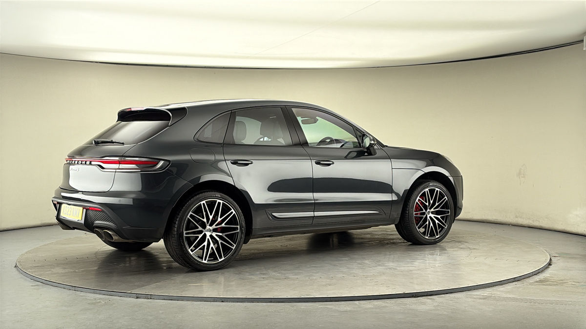 Used Porsche Macan 2023 for sale - 77921059: Photo 41