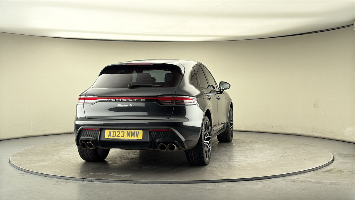 Used Porsche Macan 2023 for sale - 77921059: Photo 43