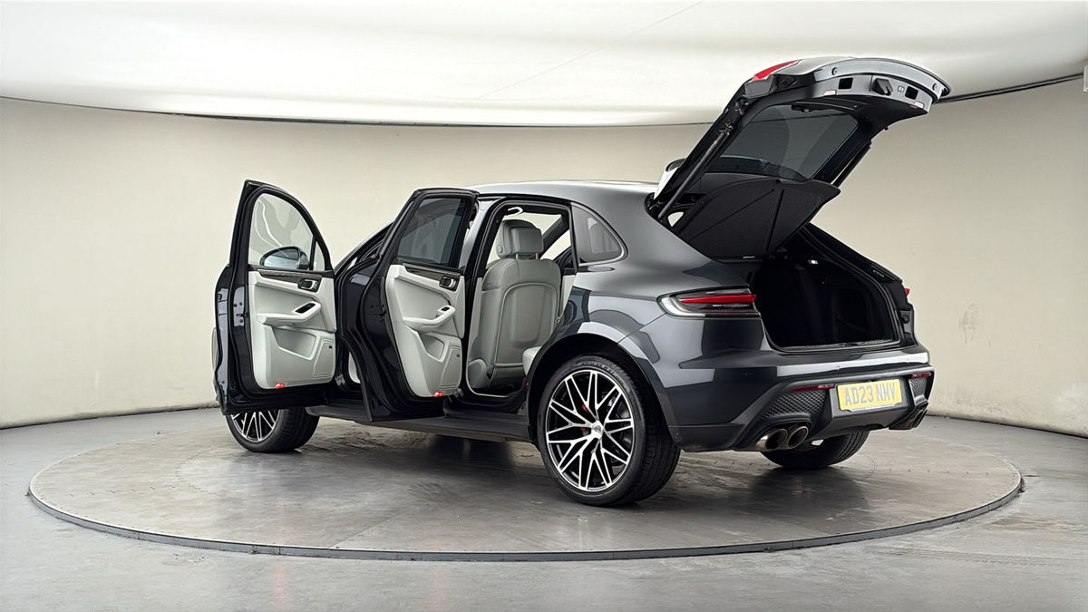 Used Porsche Macan 2023 for sale - 77921059: Photo 46
