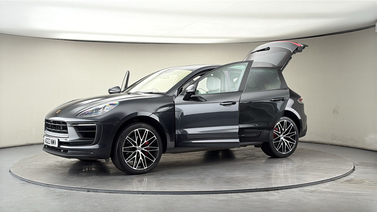 Used Porsche Macan 2023 for sale - 77921059: Photo 51