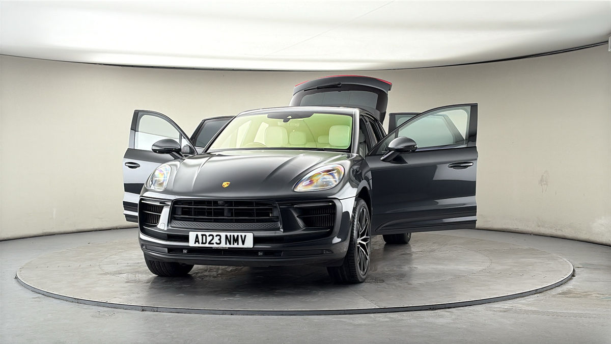 Used Porsche Macan 2023 for sale - 77921059: Photo 53