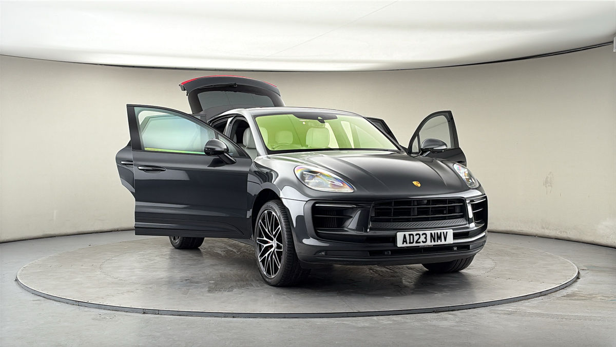 Used Porsche Macan 2023 for sale - 77921059: Photo 55