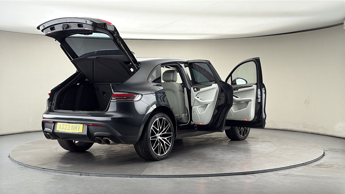 Used Porsche Macan 2023 for sale - 77921059: Photo 61