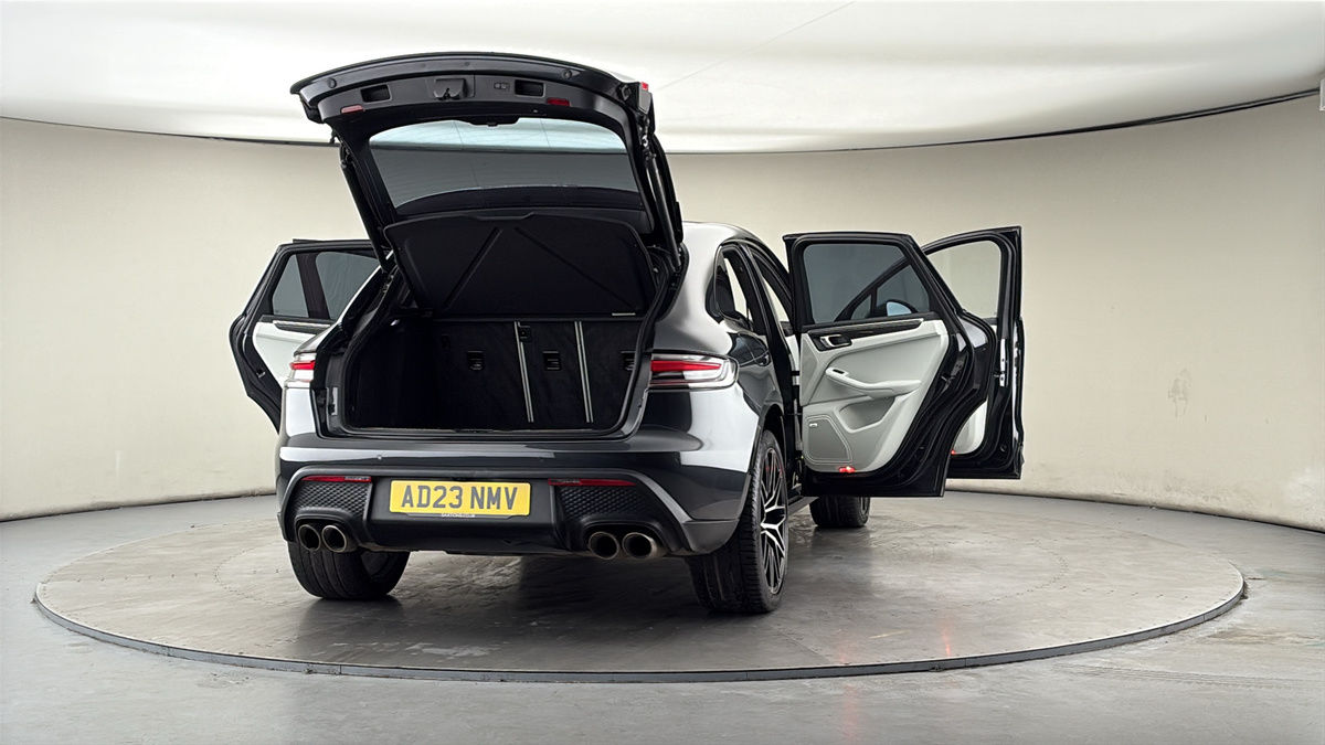 Used Porsche Macan 2023 for sale - 77921059: Photo 62