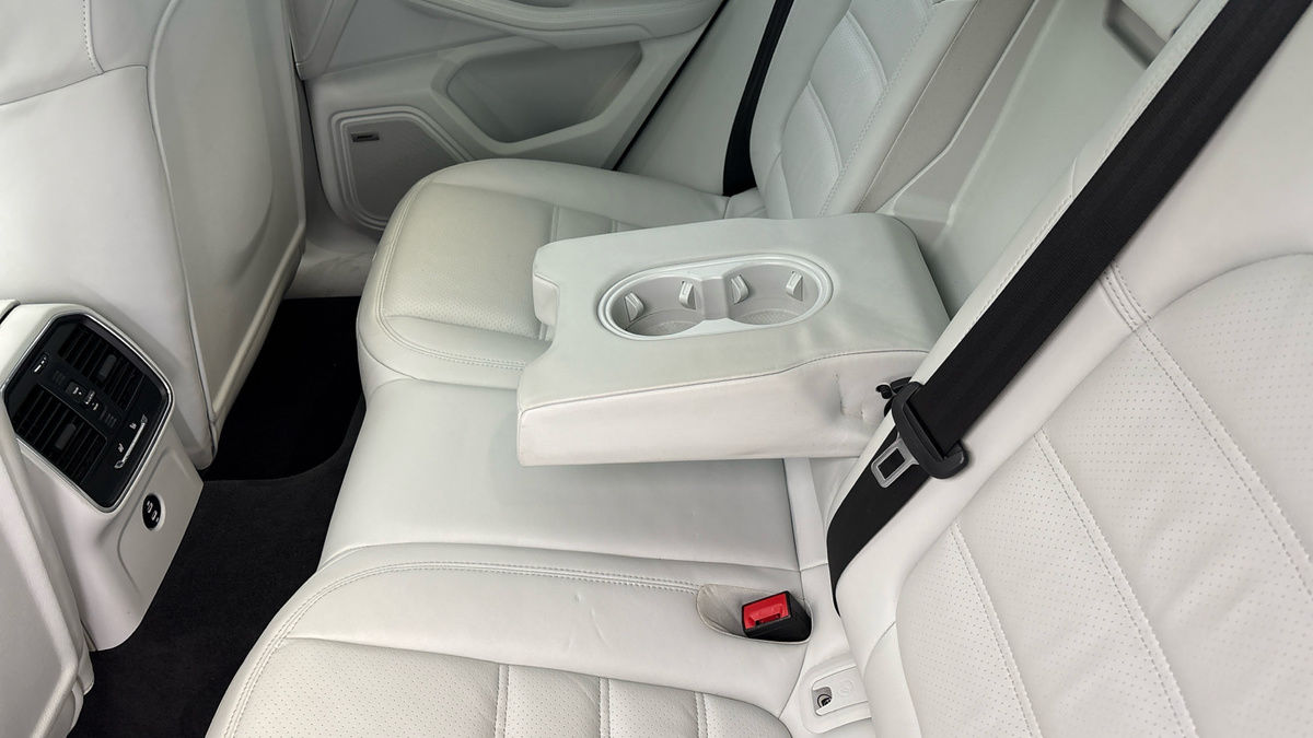 Used Porsche Macan 2023 for sale - 77921059: Photo 9