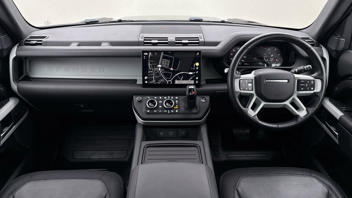 Used Land Rover Defender 2023 for sale - 76863674: Photo 12