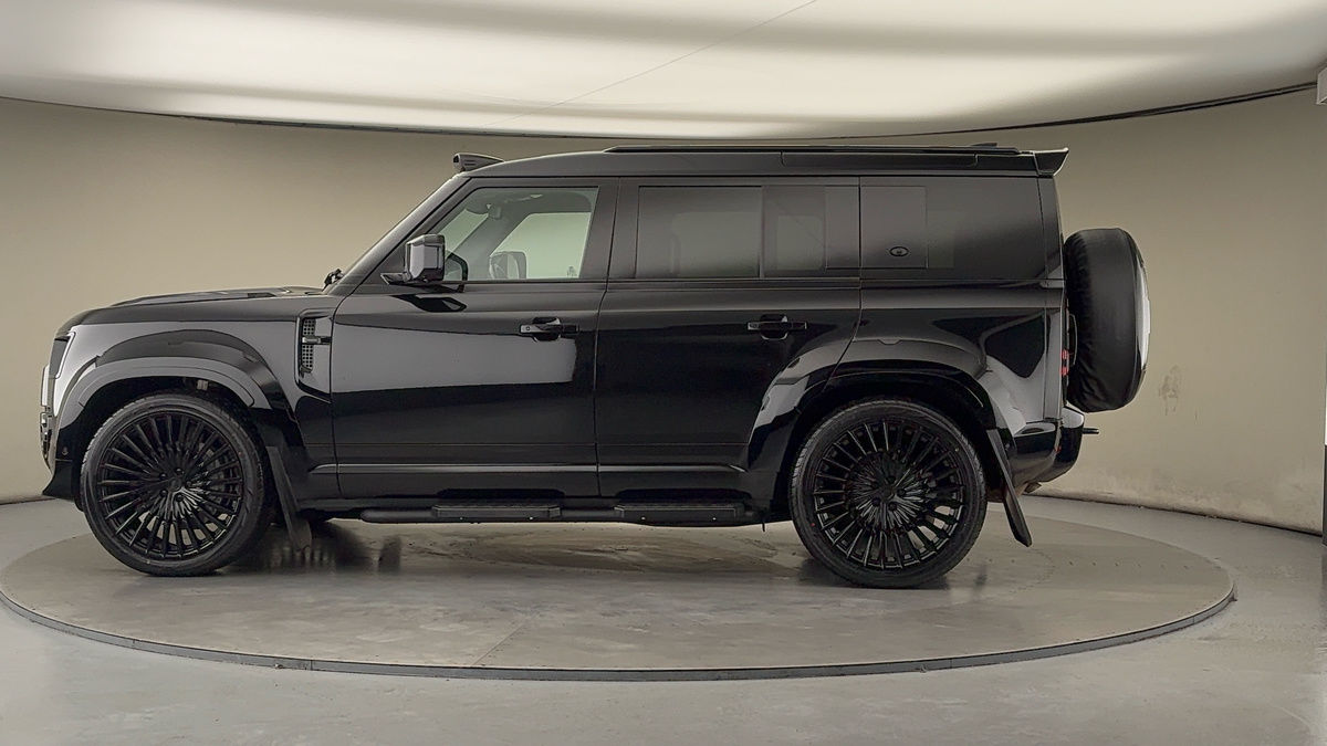 Used Land Rover Defender 2023 for sale - 76863674: Photo 32