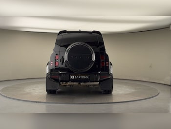 Used Land Rover Defender 2023 for sale - 76863674: Photo