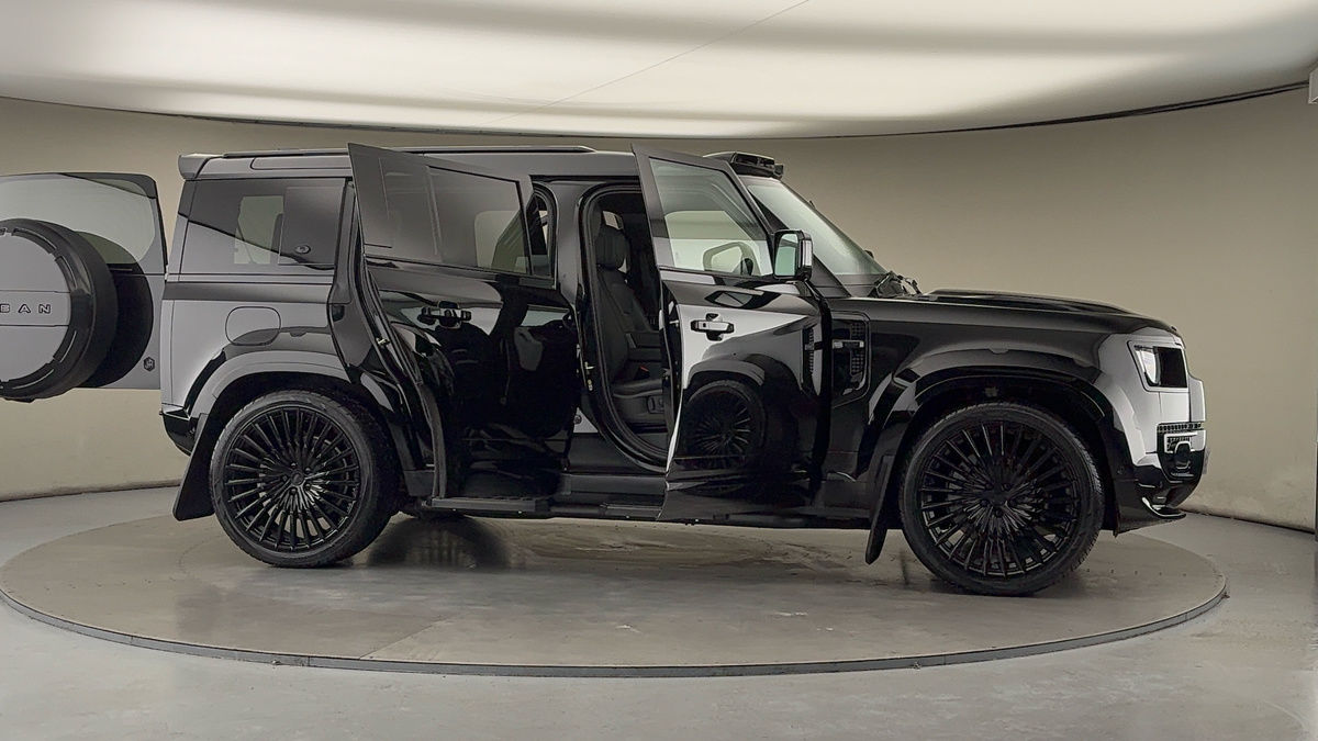 Used Land Rover Defender 2023 for sale - 76863674: Photo 60