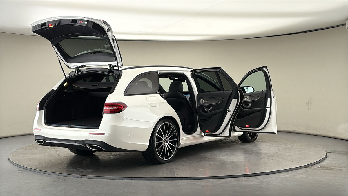 Used Mercedes-Benz E Class 2023 for sale - 77891479: Photo 59