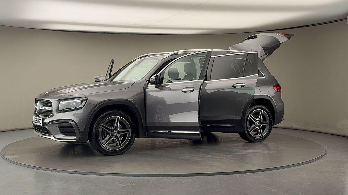 Used Mercedes-Benz GLB 2025 for sale - 76884644: Photo 49