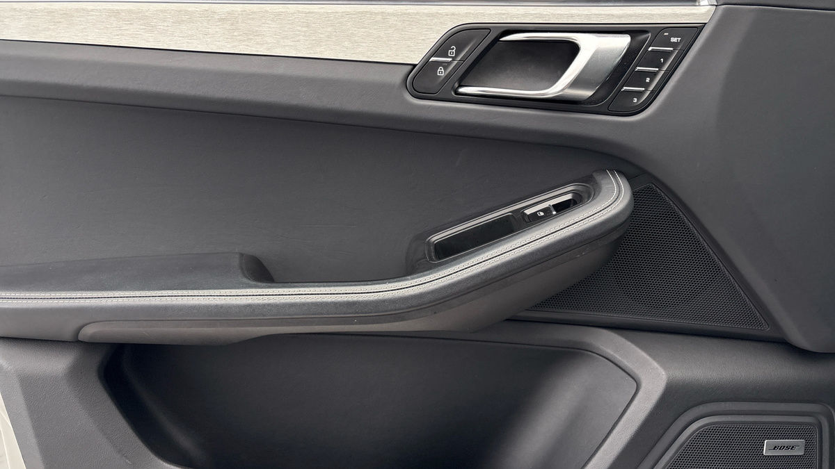 Used Porsche Macan 2022 for sale - 77494470: Photo 19