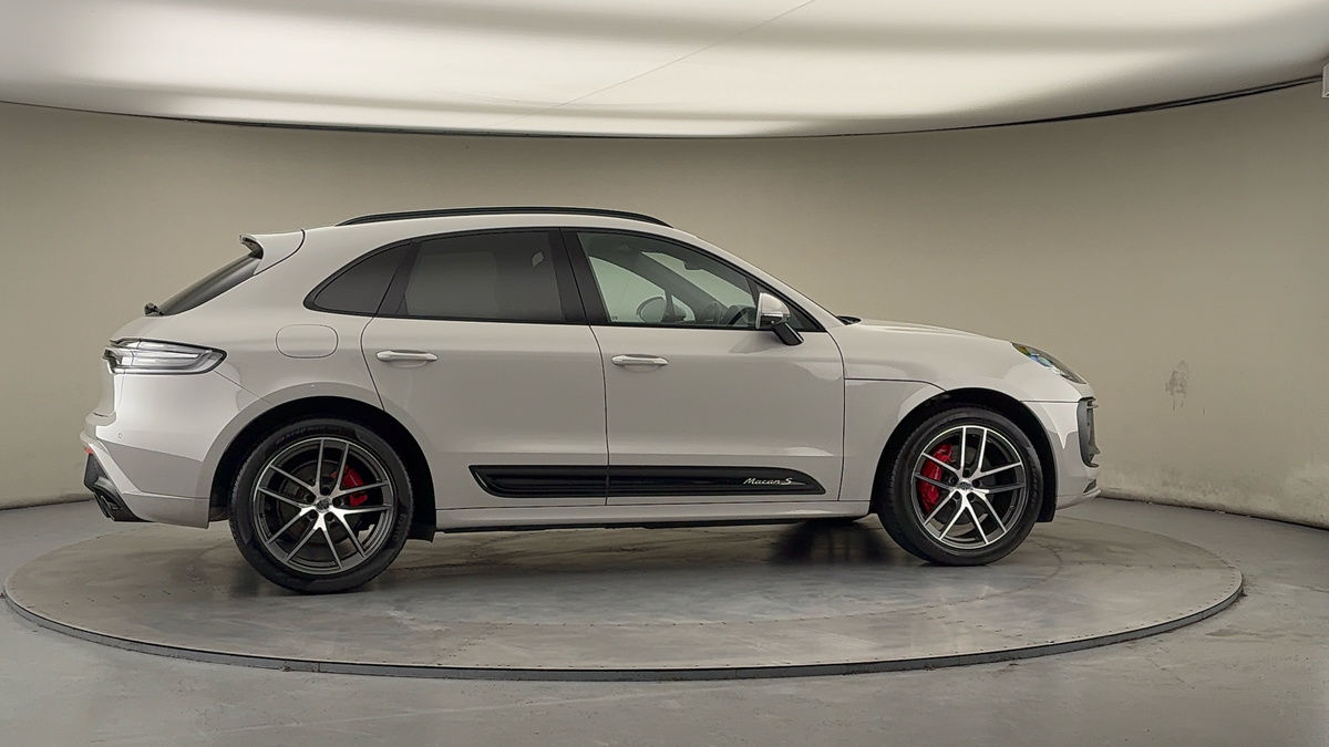 Used Porsche Macan 2022 for sale - 77494470: Photo 40