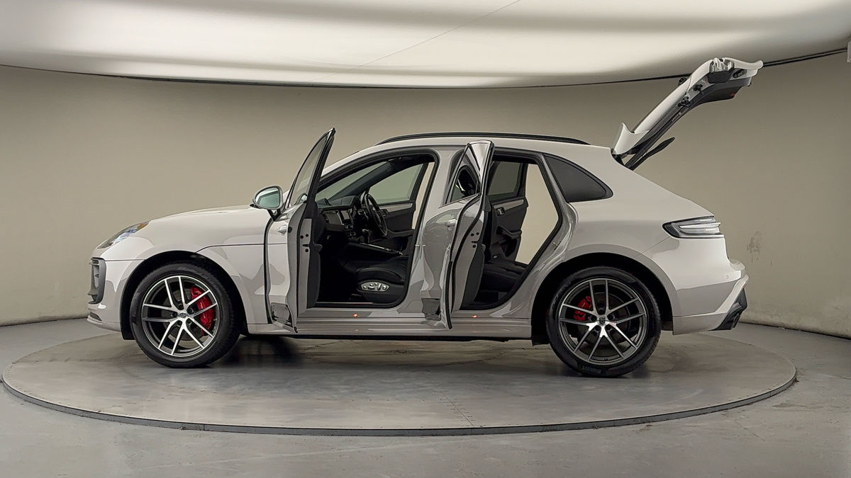 Used Porsche Macan 2022 for sale - 77494470: Photo 49