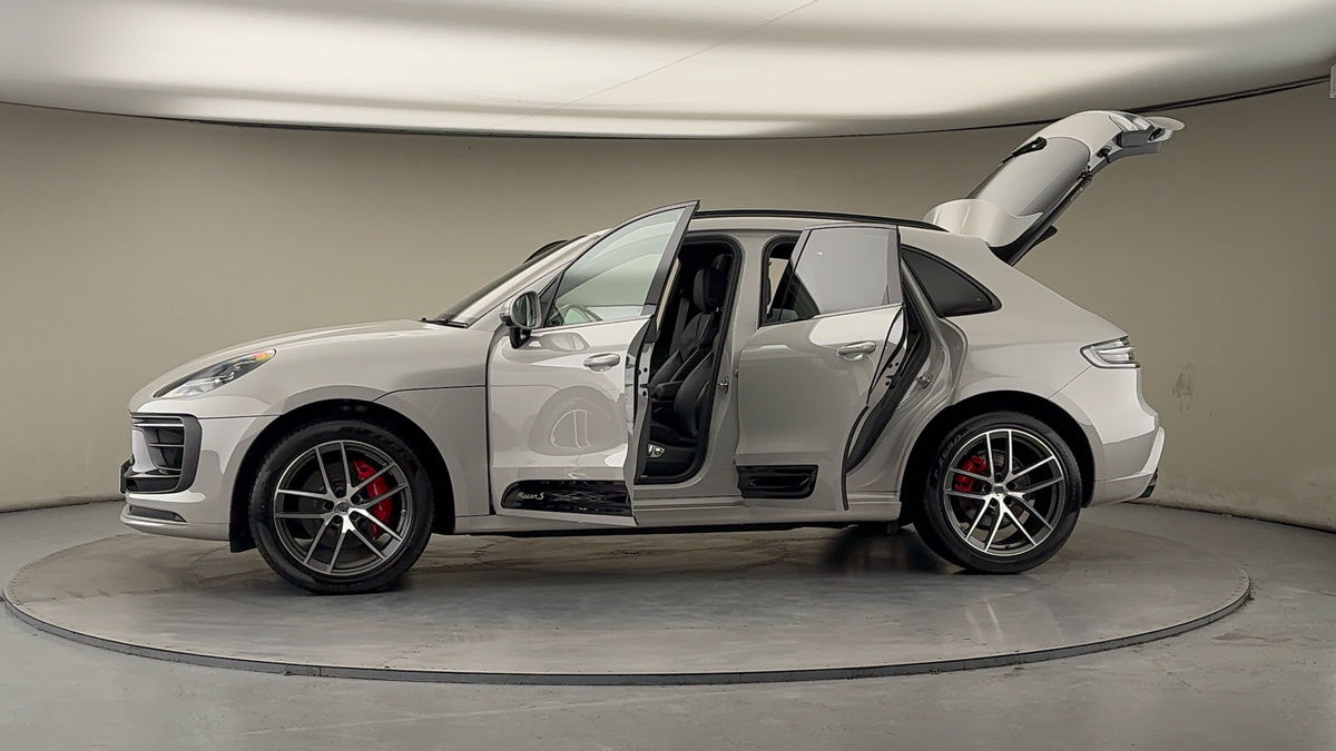 Used Porsche Macan 2022 for sale - 77494470: Photo 50