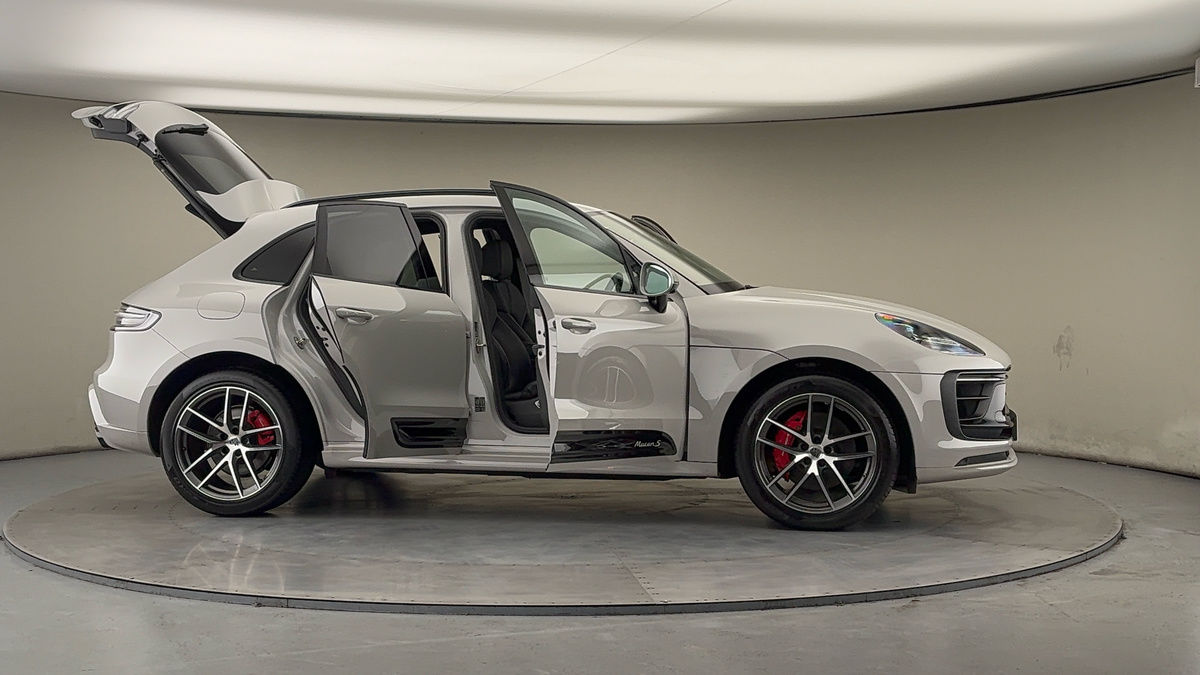 Used Porsche Macan 2022 for sale - 77494470: Photo 58