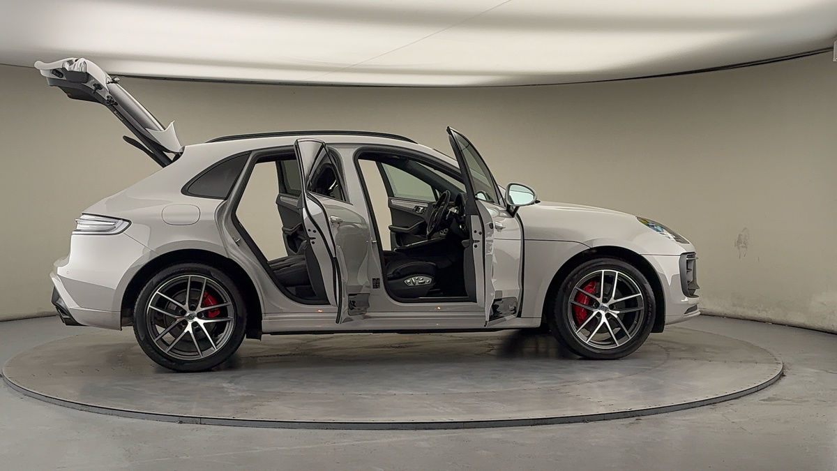 Used Porsche Macan 2022 for sale - 77494470: Photo 59