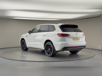 Used Volkswagen Touareg 2021 for sale - 76267785: Photo
