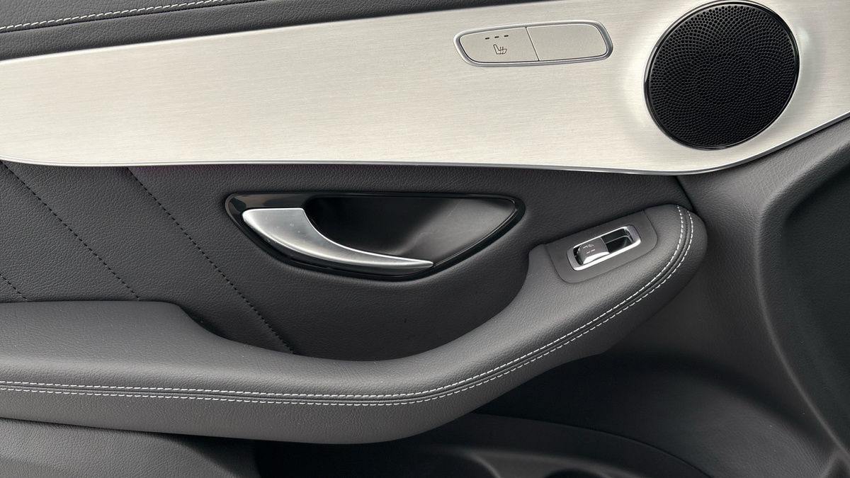 Used Mercedes-Benz GLC 2021 for sale - 76280690: Photo 19