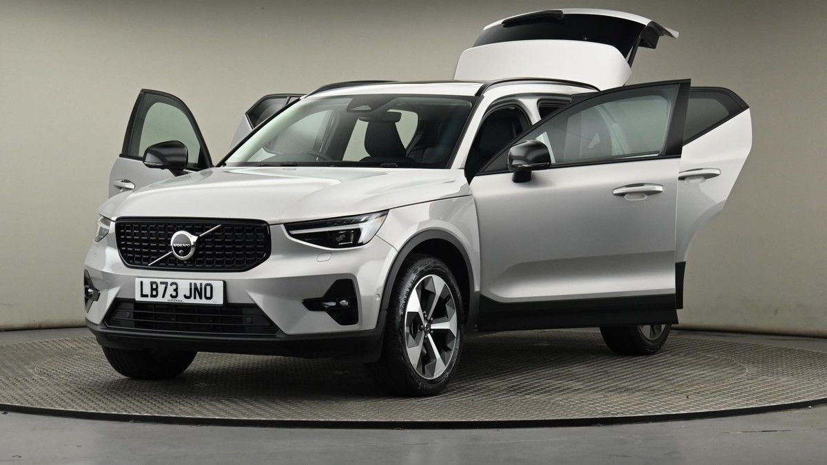 Used Volvo XC40 2023 for sale - 77535697: Photo 12