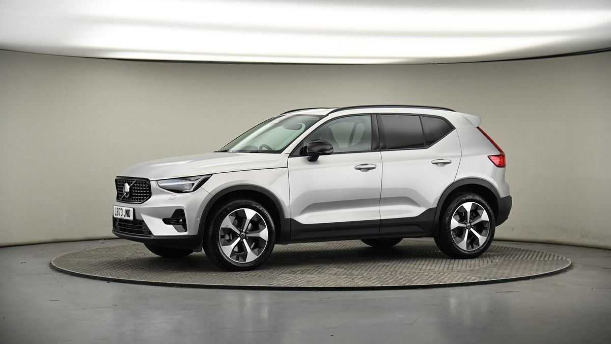 Used Volvo XC40 2023 for sale - 77535697: Photo 35