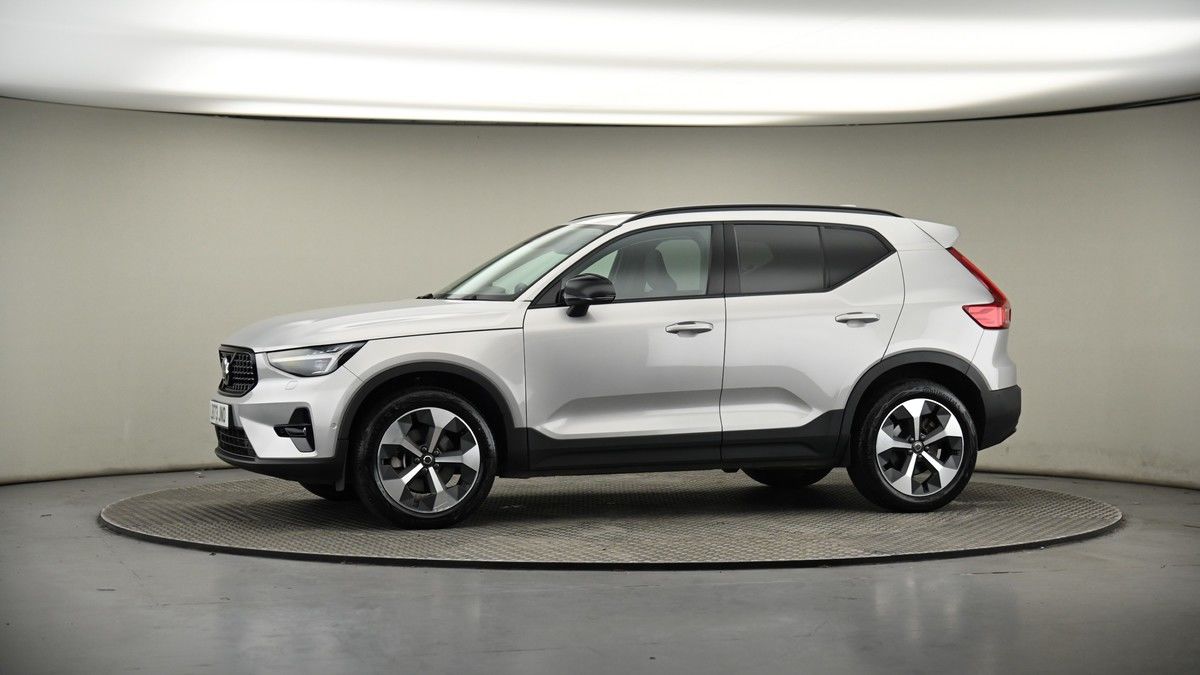 Used Volvo XC40 2023 for sale - 77535697: Photo 36