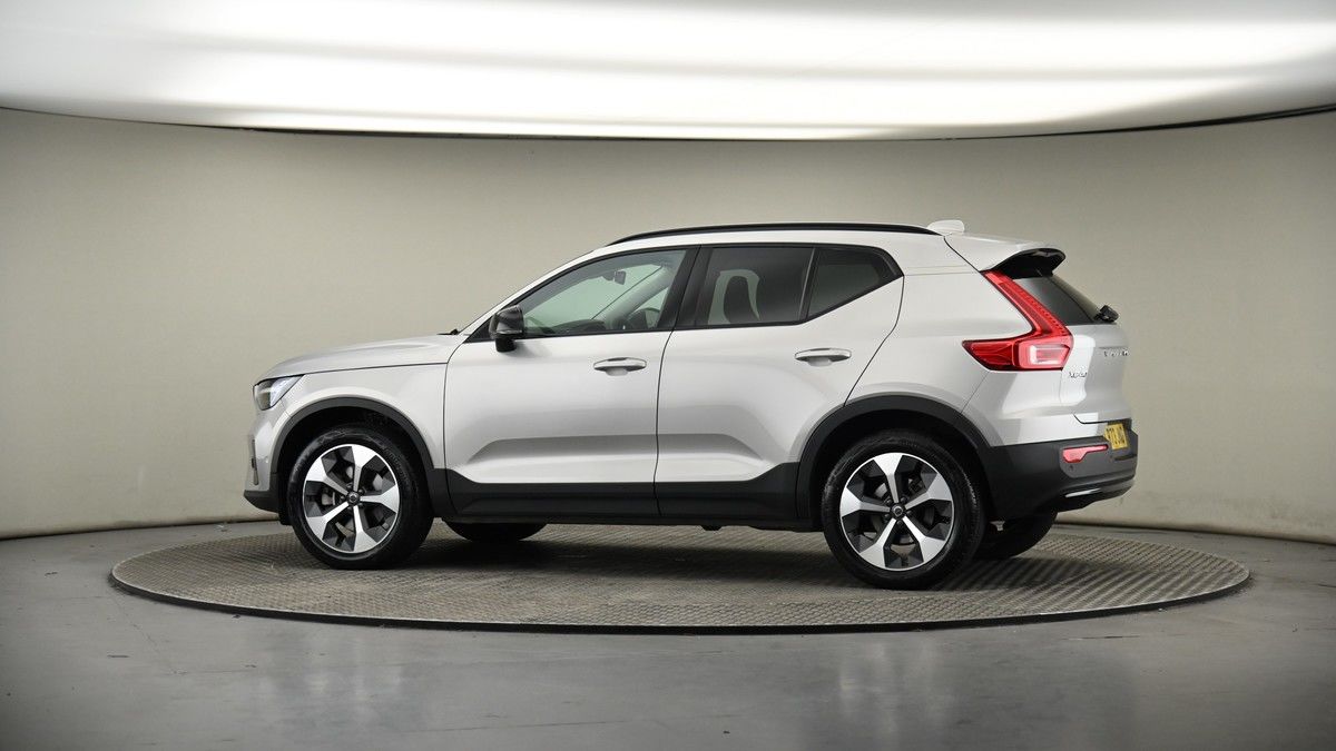 Used Volvo XC40 2023 for sale - 77535697: Photo 40