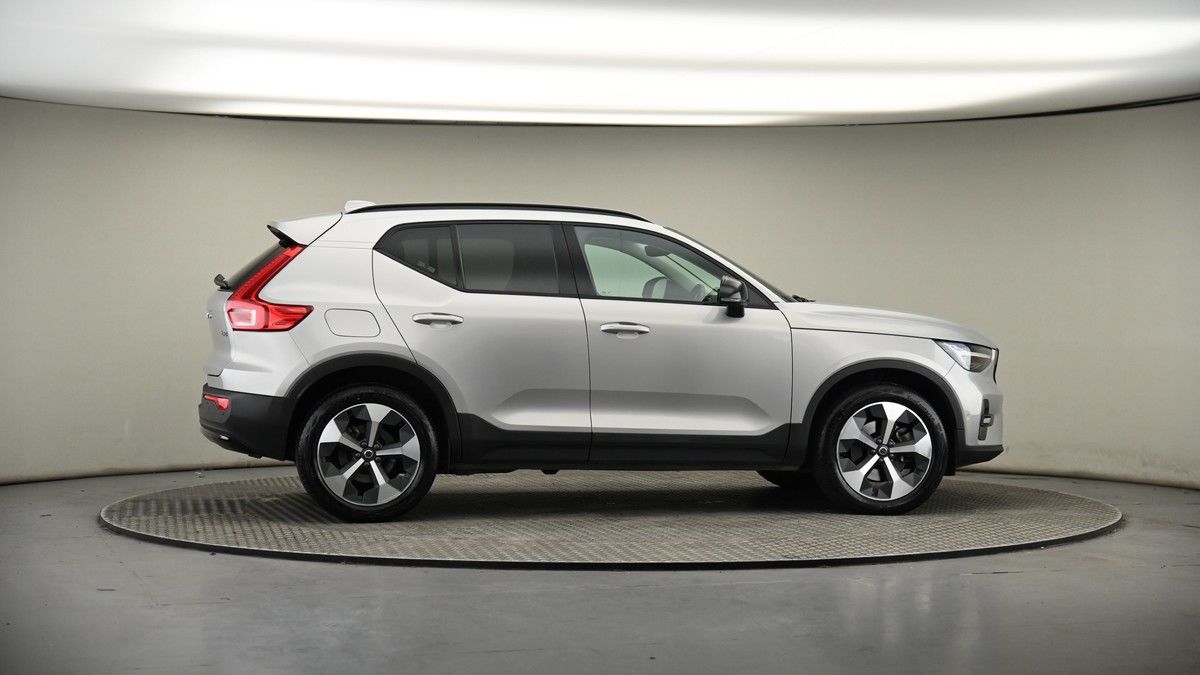 Used Volvo XC40 2023 for sale - 77535697: Photo 54