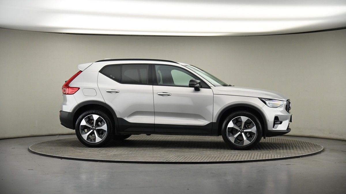 Used Volvo XC40 2023 for sale - 77535697: Photo 57